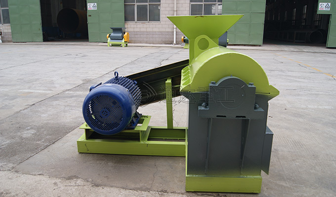 半濕物料粉碎機(jī).jpg 半濕物料粉碎機(jī).jpg