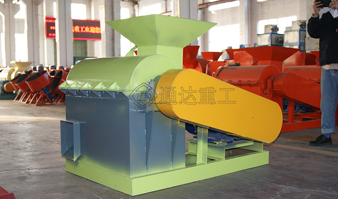 酒糟藥渣泥土高濕物料粉碎機(jī)