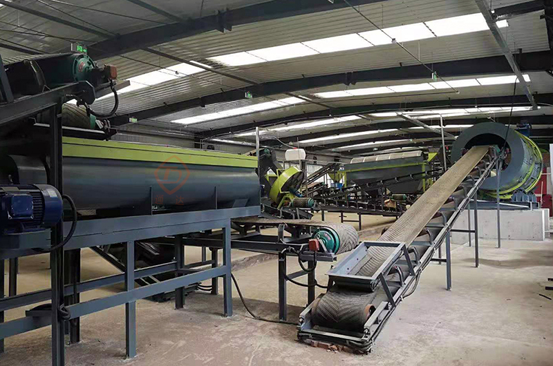 雙軸連續(xù)攪拌機.jpg 雙軸連續(xù)攪拌機.jpg