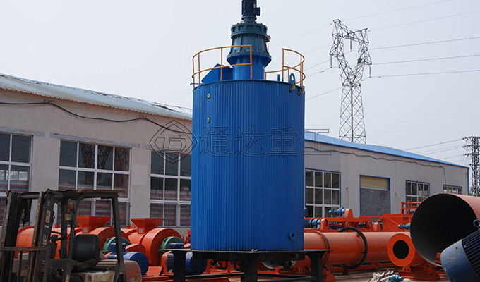 牛羊糞臥式有機肥發(fā)酵罐生產(chǎn)設(shè)備