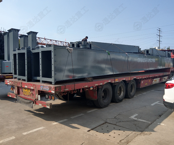 18米液壓雙輪盤翻拋機(jī)發(fā)往安徽懷遠(yuǎn)1.jpg 18米液壓雙輪盤翻拋機(jī)發(fā)往安徽懷遠(yuǎn)1.jpg