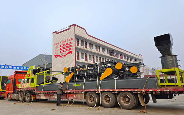 有機(jī)肥生產(chǎn)線發(fā)往陜西府谷1.jpg 有機(jī)肥生產(chǎn)線發(fā)往陜西府谷1.jpg