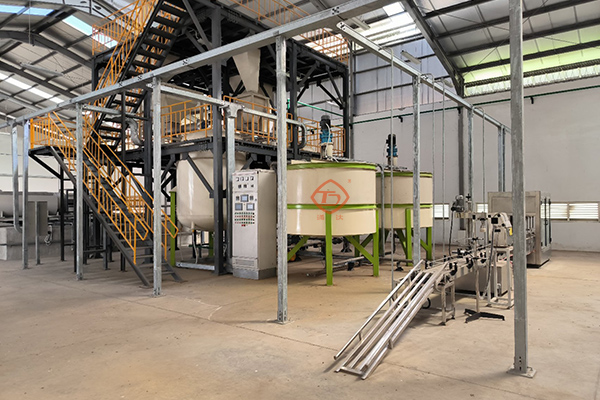 腐植酸型液態(tài)水溶肥生產線