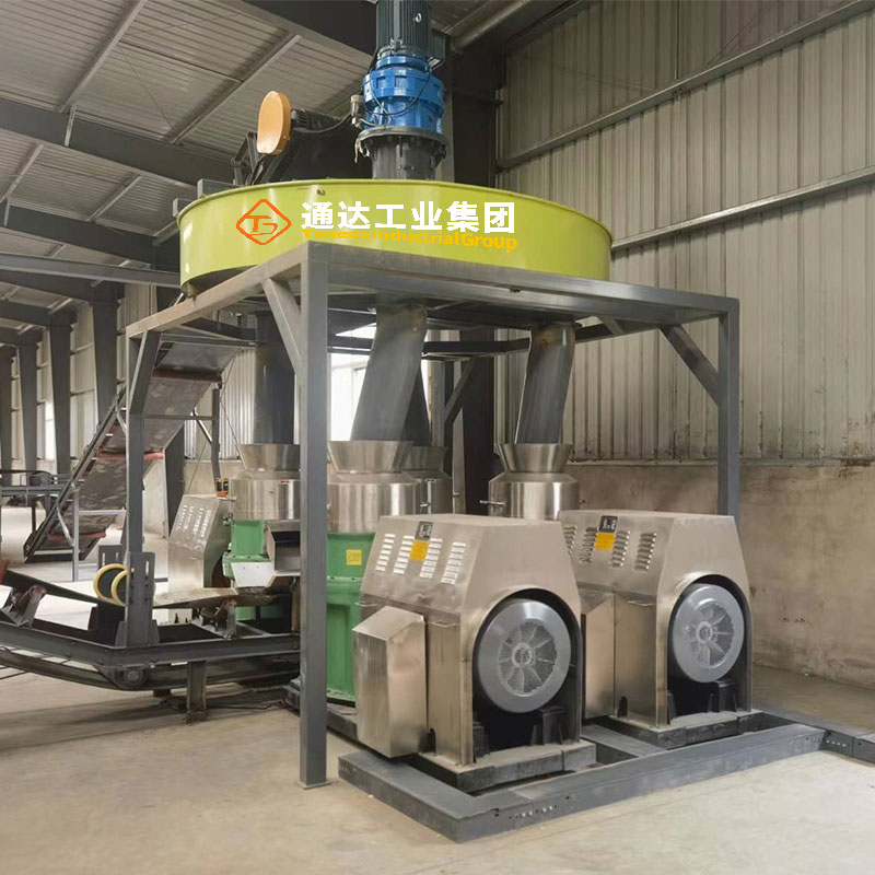 平模造粒機(jī).jpg 平模造粒機(jī).jpg